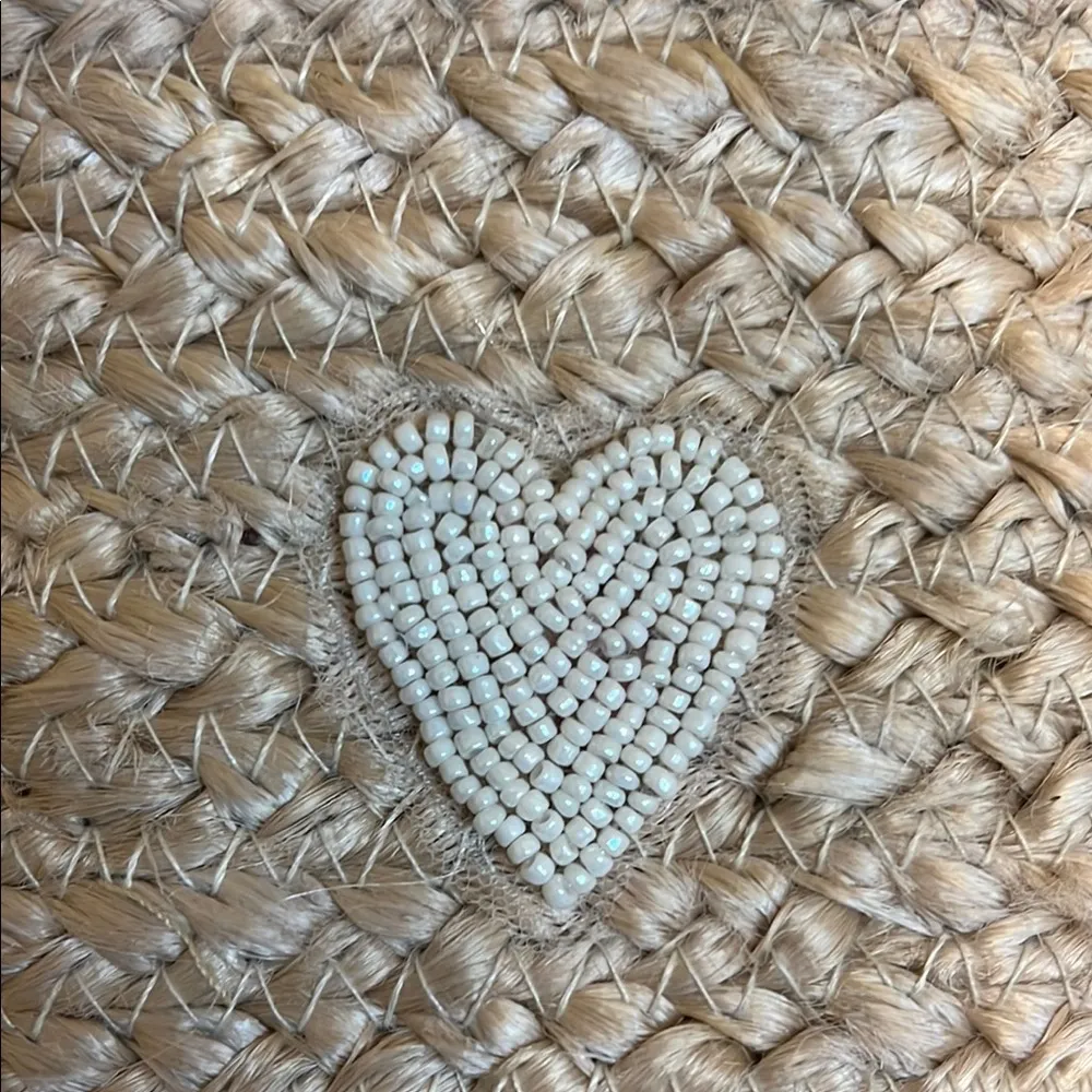 L👀k at this!! Fun Beaded Heart Tote Bag!! 🤍🤎🤍🤎 - Image 3