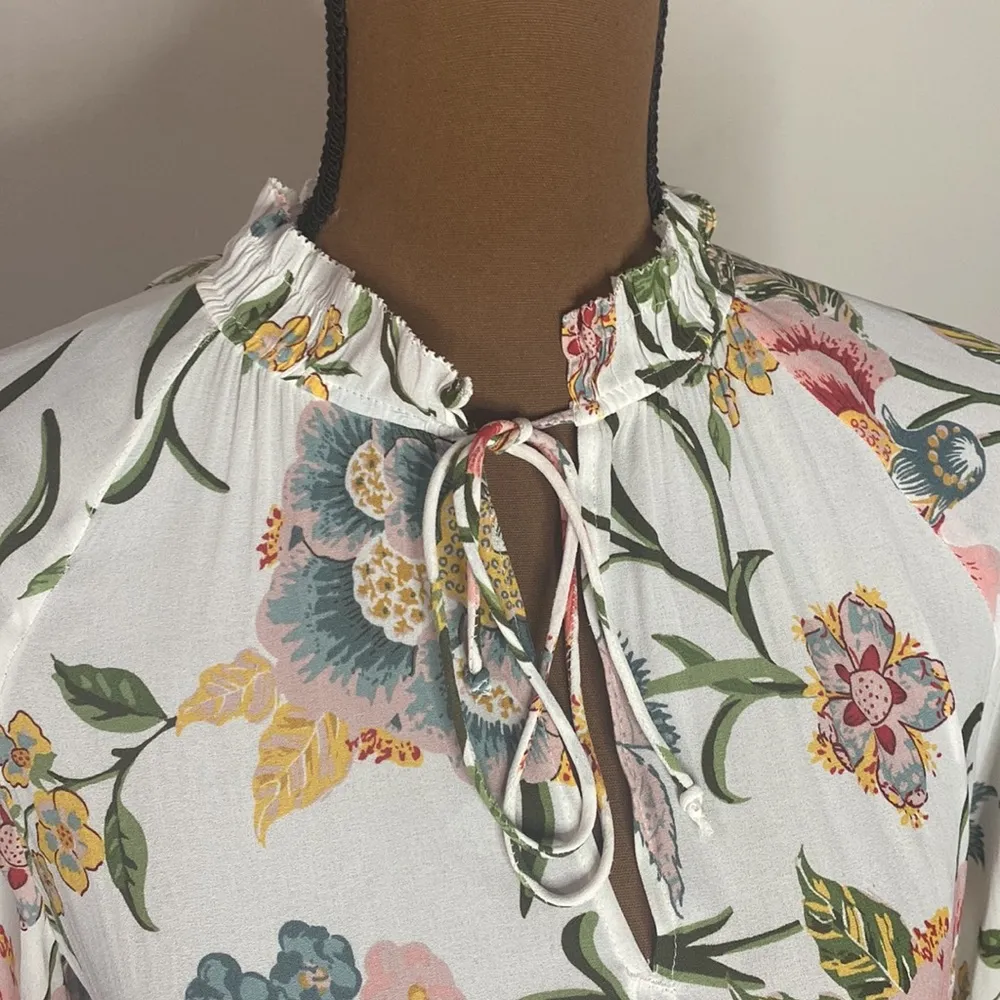 Loft floral high smocked neckline ruffled peplum blouse with front tie size S - Image 6
