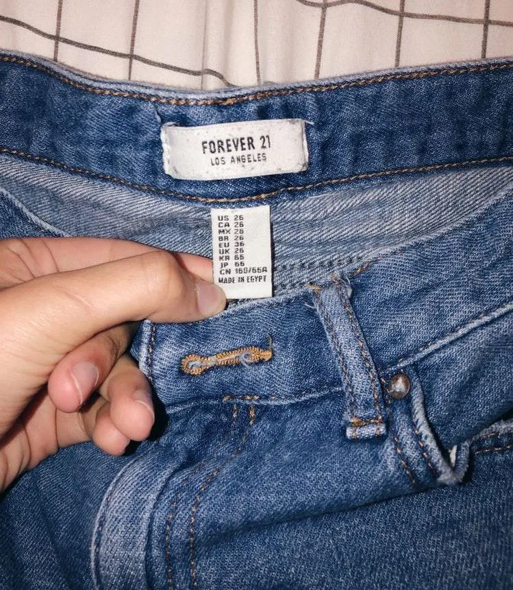 Forever 21 denim boyfriend jeans - Image 3