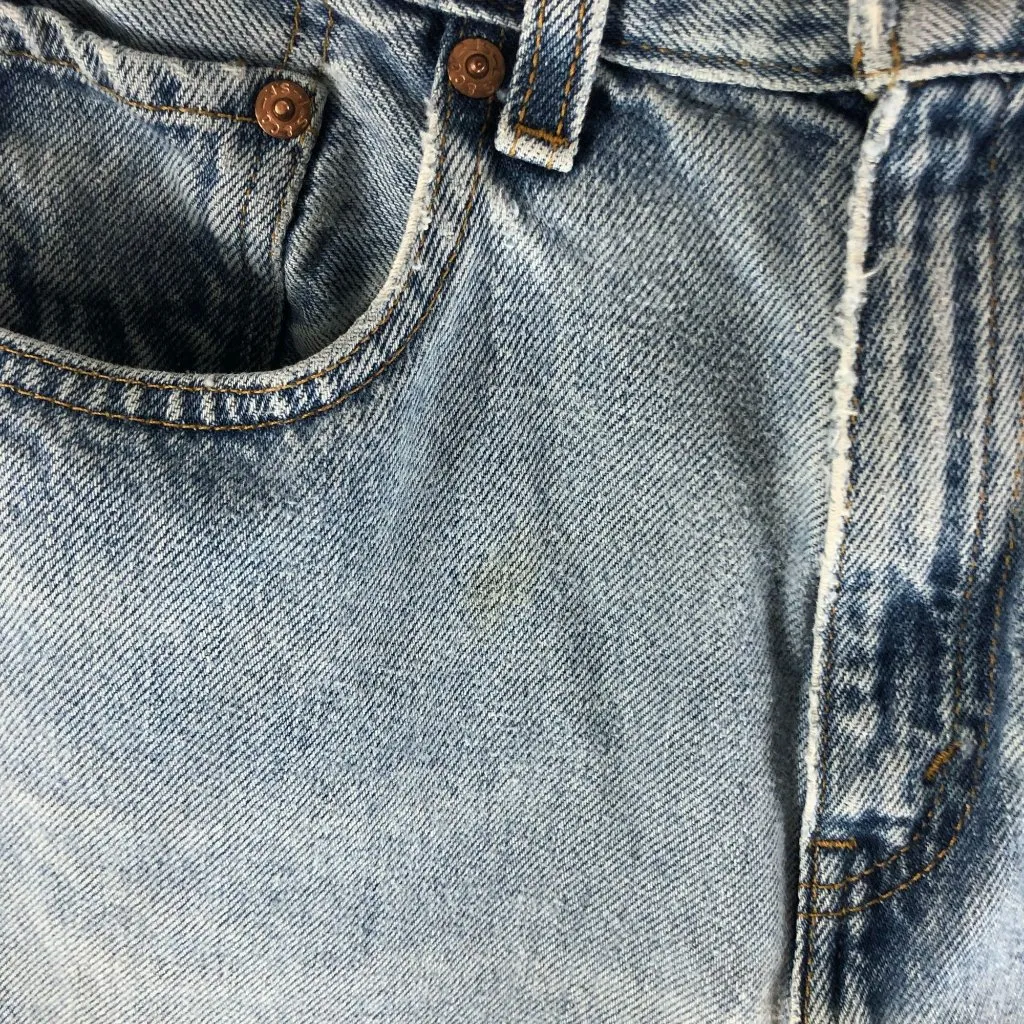 Levis Womens Jeans Vintage 560 Loose Fit Straight Leg Light Wash Size 4 - Image 3