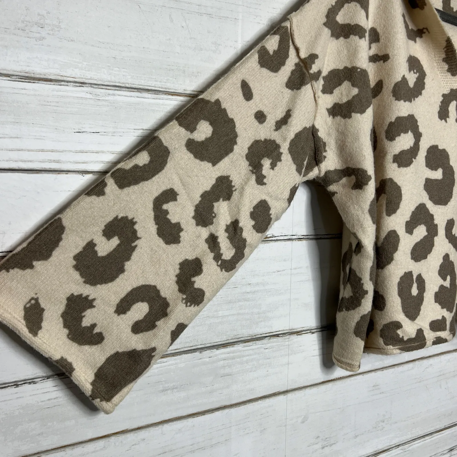 POL Leopard Print Hooded Sweater Neutral Tan Brown Lightweight Knit Small - Image 9