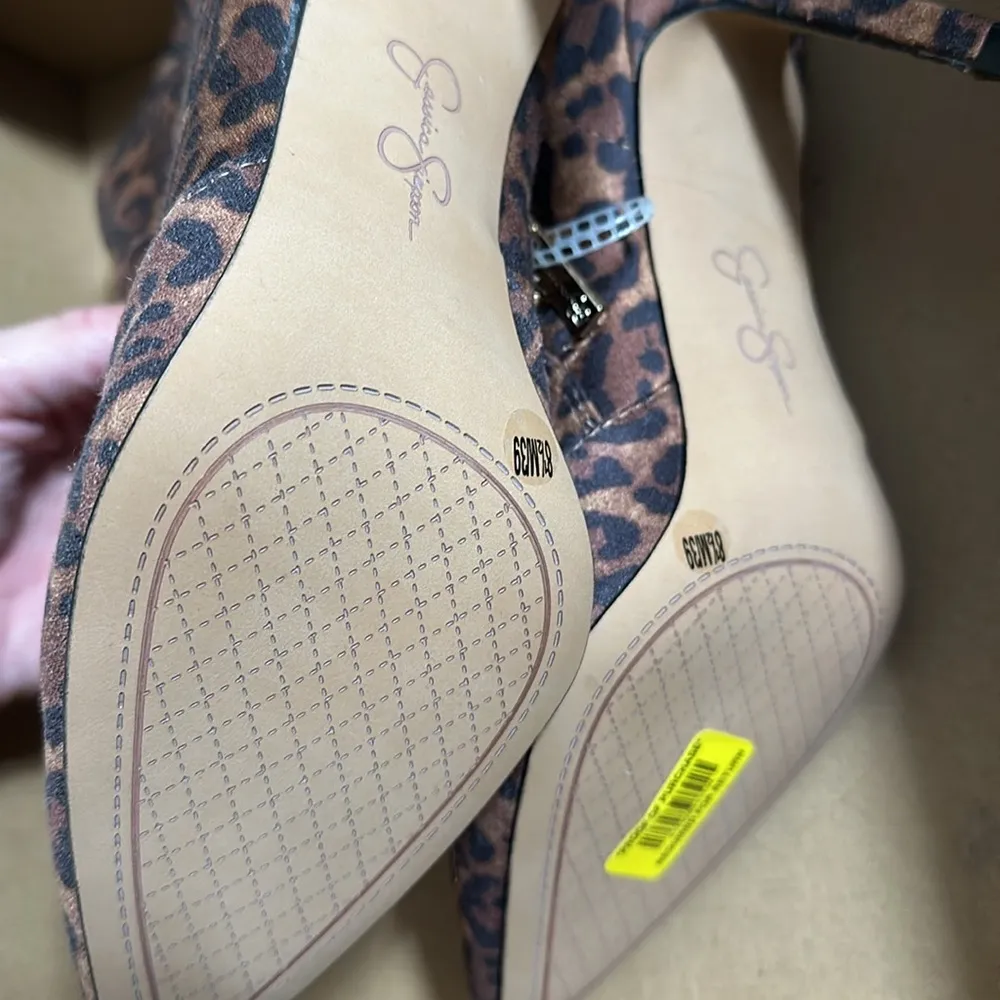 New in box Jessica Simpson 8.5 Alliye leopard print boots - Image 2