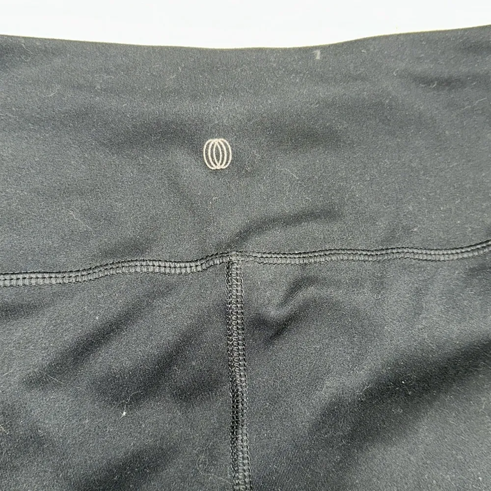 Balance collection Black Women's athletic Shorts size large - Image 4