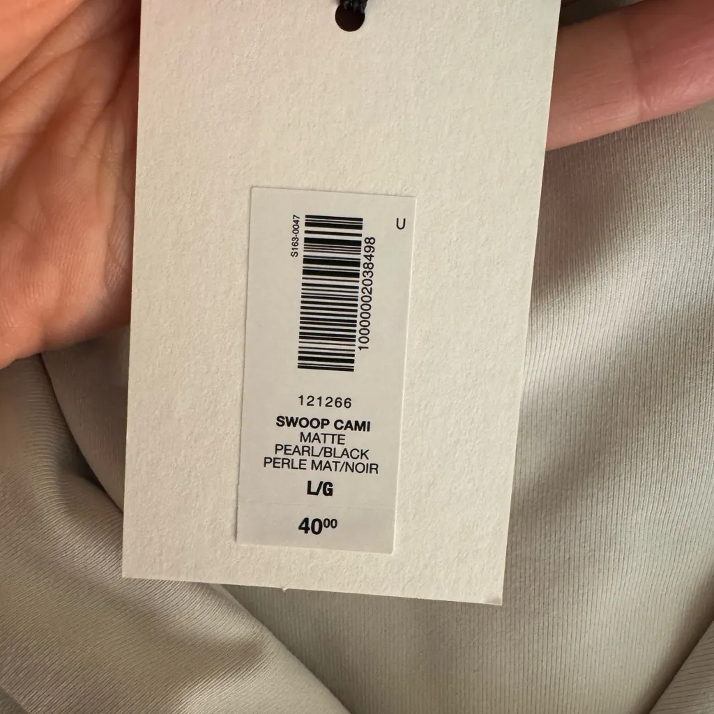 Aritzia Casual Original Contour Swoop Cami Tank Size Large NWT - Image 11