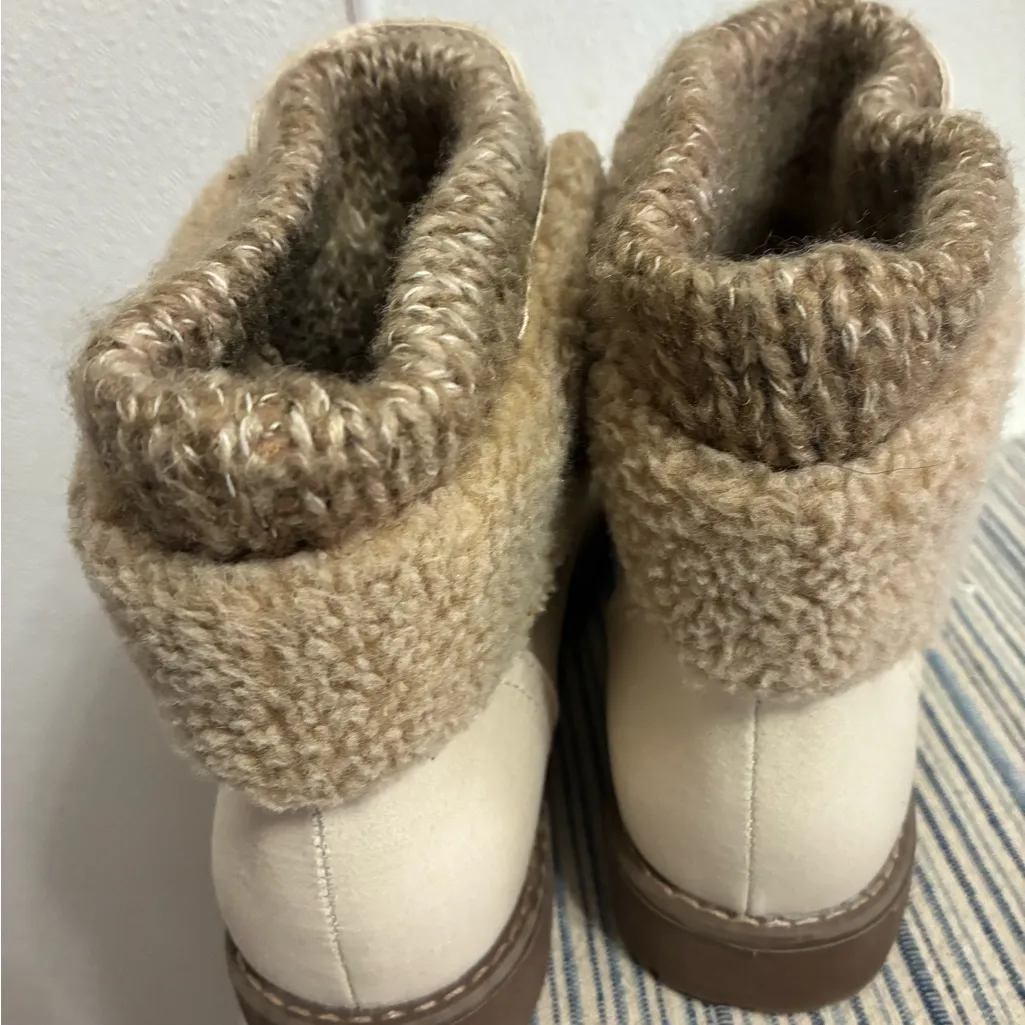 Cliffs by White Mountain Women's Hiking Style Boot,White/Fabric/Fleece, 9 M US - Image 4