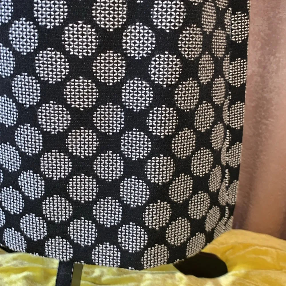 Size 4 Circular Pattern Skirt - Image 3