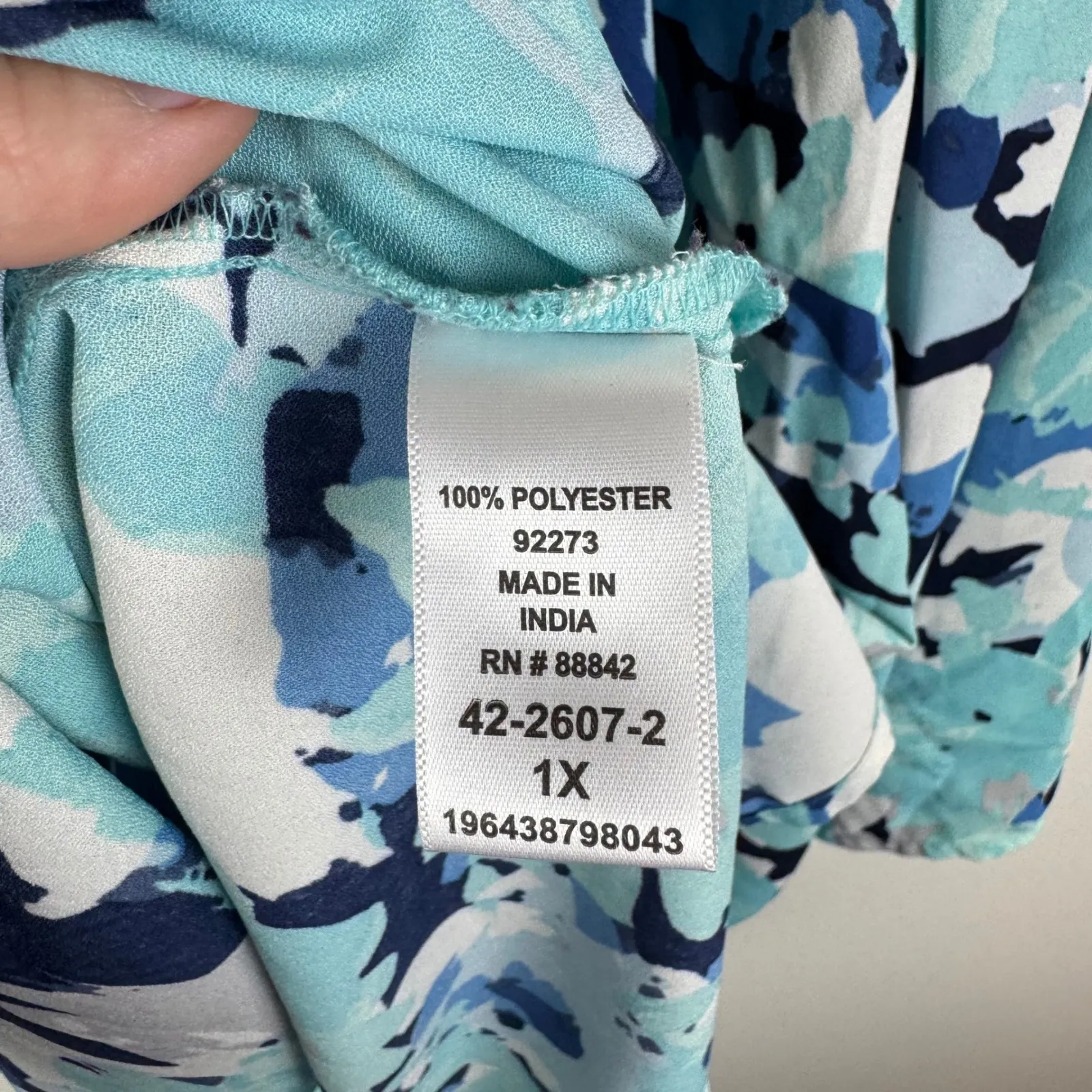 Catherines Abstract Print Asymmetrical Hem Blouse Size 1X Blue 3/4 Sleeve Flowy - Image 11