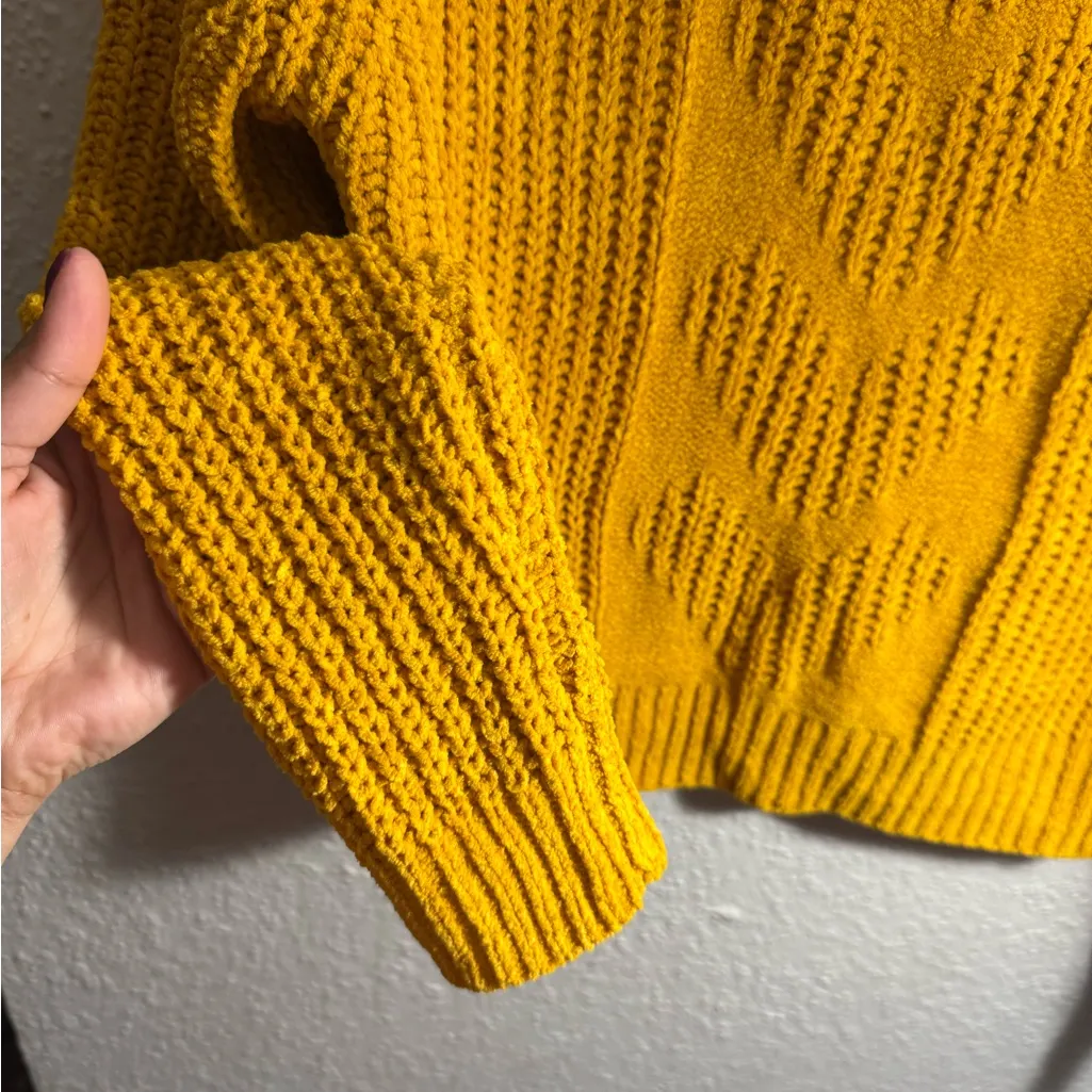 Ashley By 26 International Mustard Crew Neck Sweater Size M - Image 3