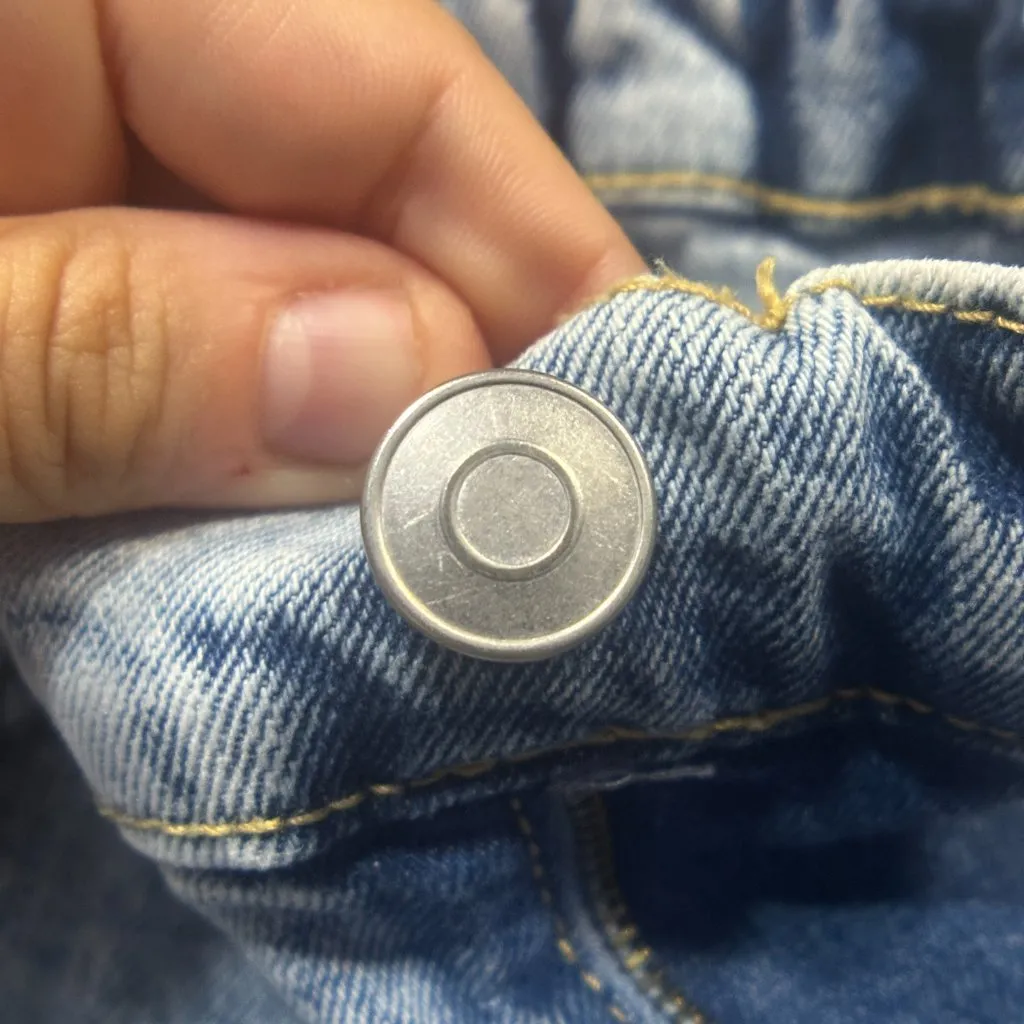 EUC Celebrity Pink Distressed Acid Wash Jeggings Size M - Image 3