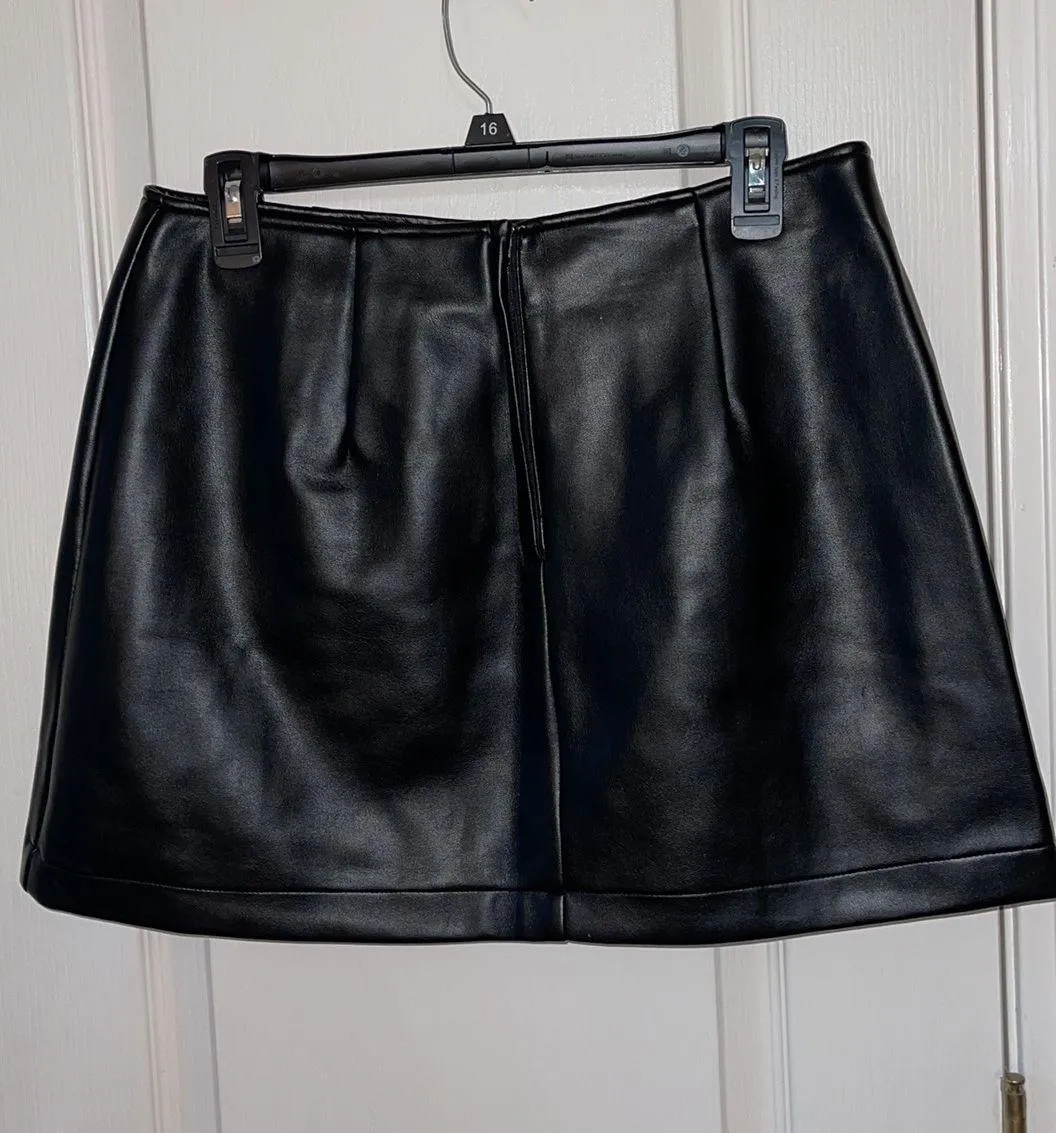 Frederick's of Hollywood Frederick Skirt - Image 2