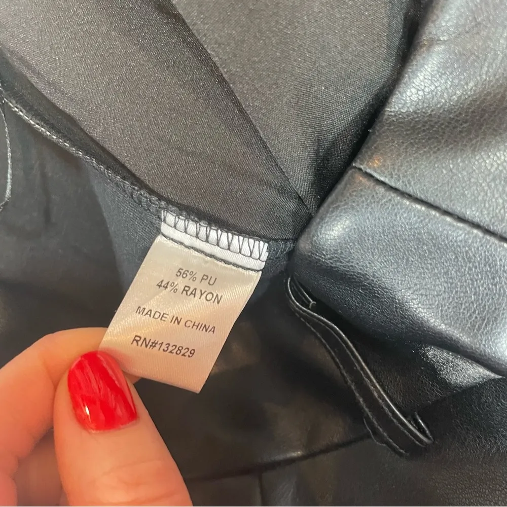 More to come black faux leather pants Large - Image 7