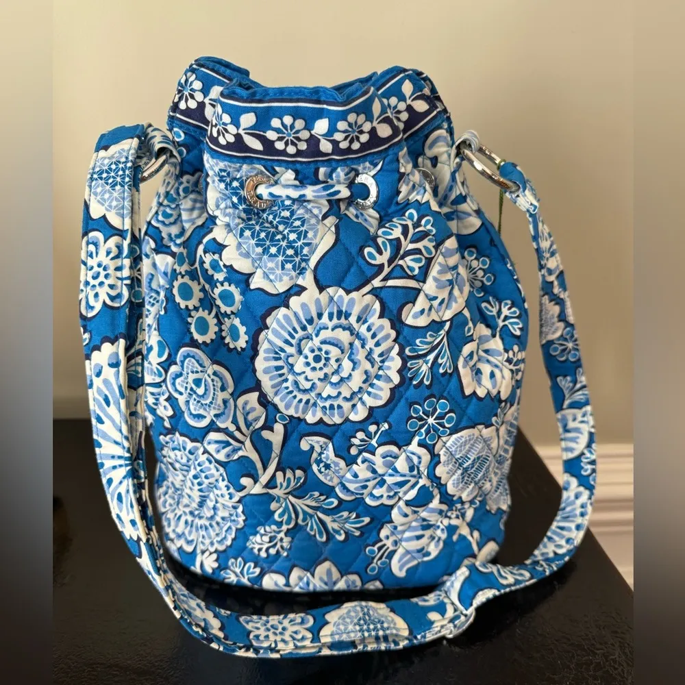 NWT Quick Draw Sling Tote in  Blue Lagoon includes GWP - Image 8