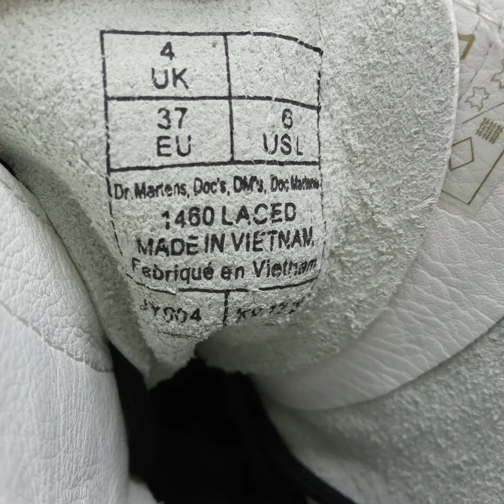 Dr. Martens 1460 LACED VIRGINIA LEATHER LACE UP BOOTS Size 6 in White - Image 6