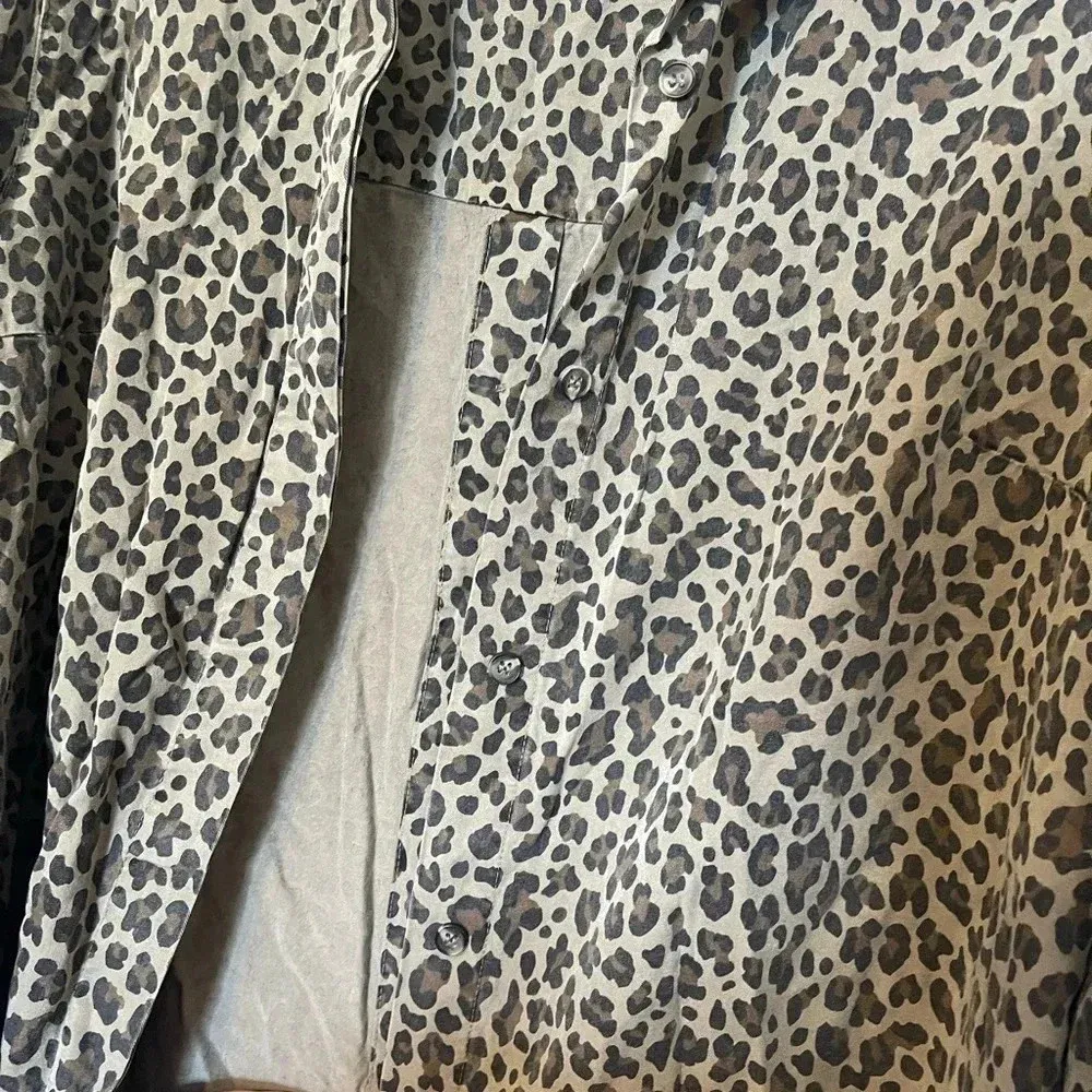 KUT from the Cloth Y2K green/black animal print button down fall top - Image 7