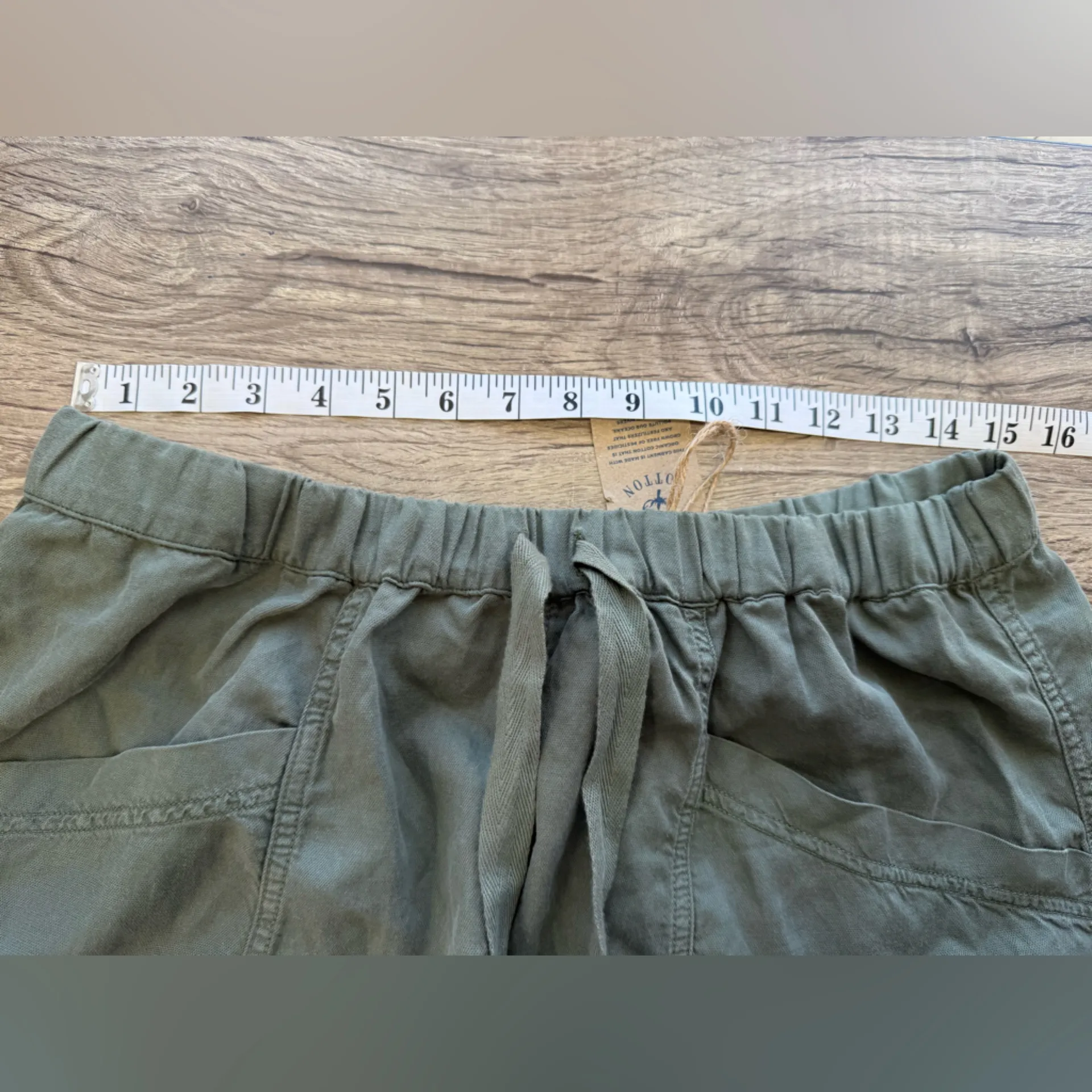 NWT Faherty Womens Topanga Drape Shorts In Tyme, Size medium - Image 4