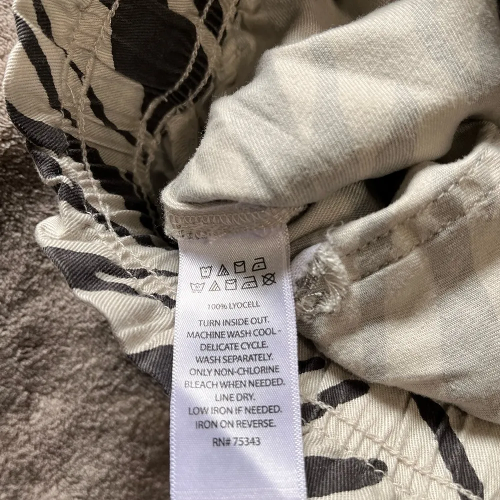 CYNTHIA ROWLEY Vintage Look Paper Bag Style Zebra Print Women’s Shorts Sz XS NWT - Image 6