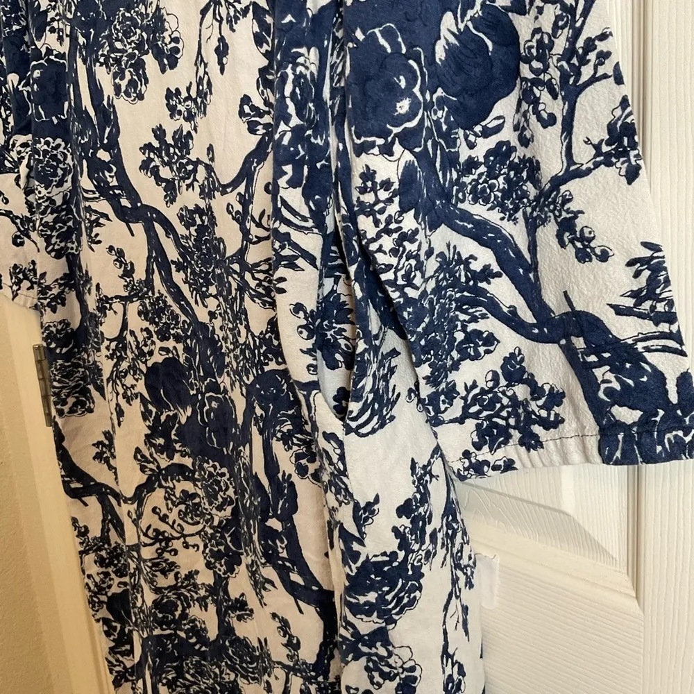 Zanzea Blue and White Floral Dress with pockets size large - Image 7