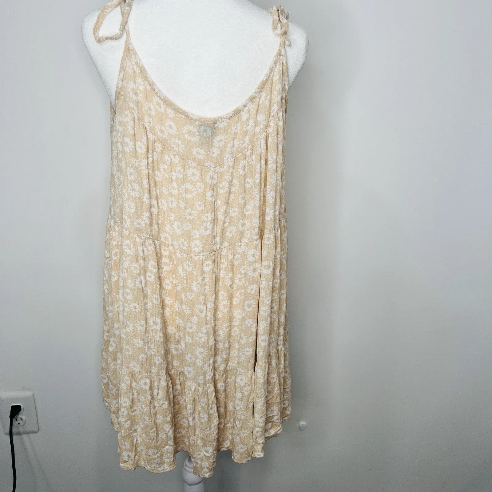 Wild Fable Dress Womens M Yellow Floral Sleeveless Straps Adjustable - Image 3