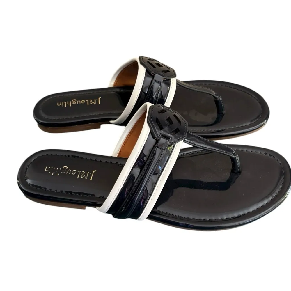J. McLaughlin Faux Patent Leather Thong Sandal 8.5 Navy White Elevated Design - Image 3