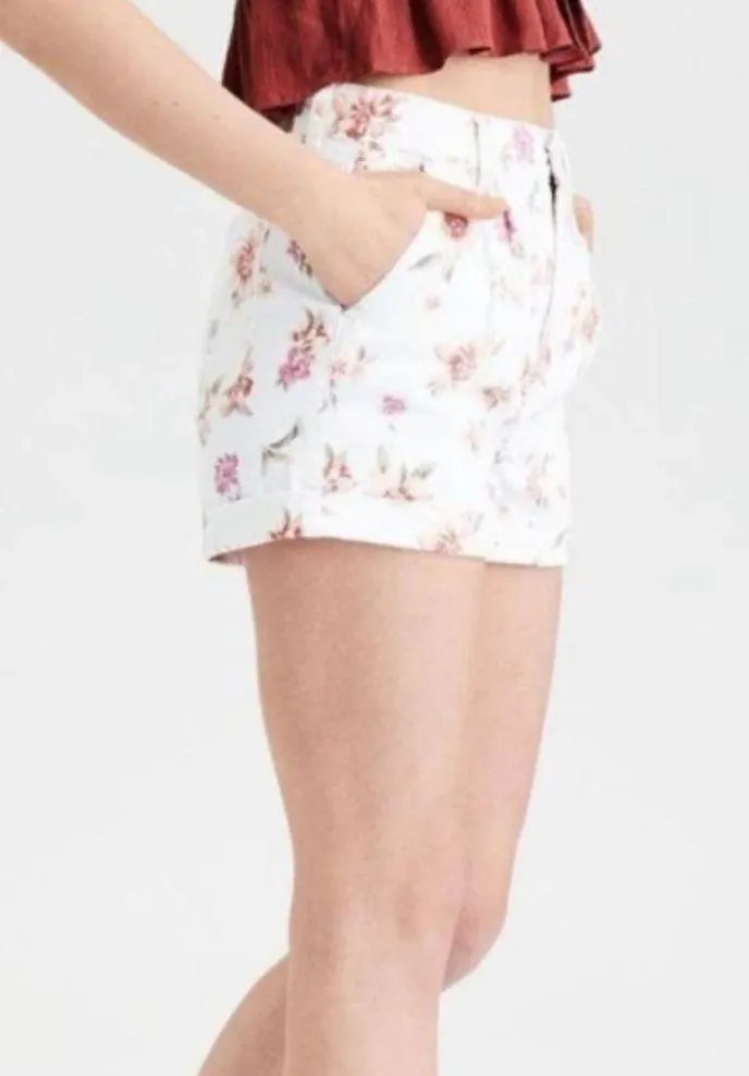 American Eagle Floral High Rise Cuffed Mom Shorts - Image 5