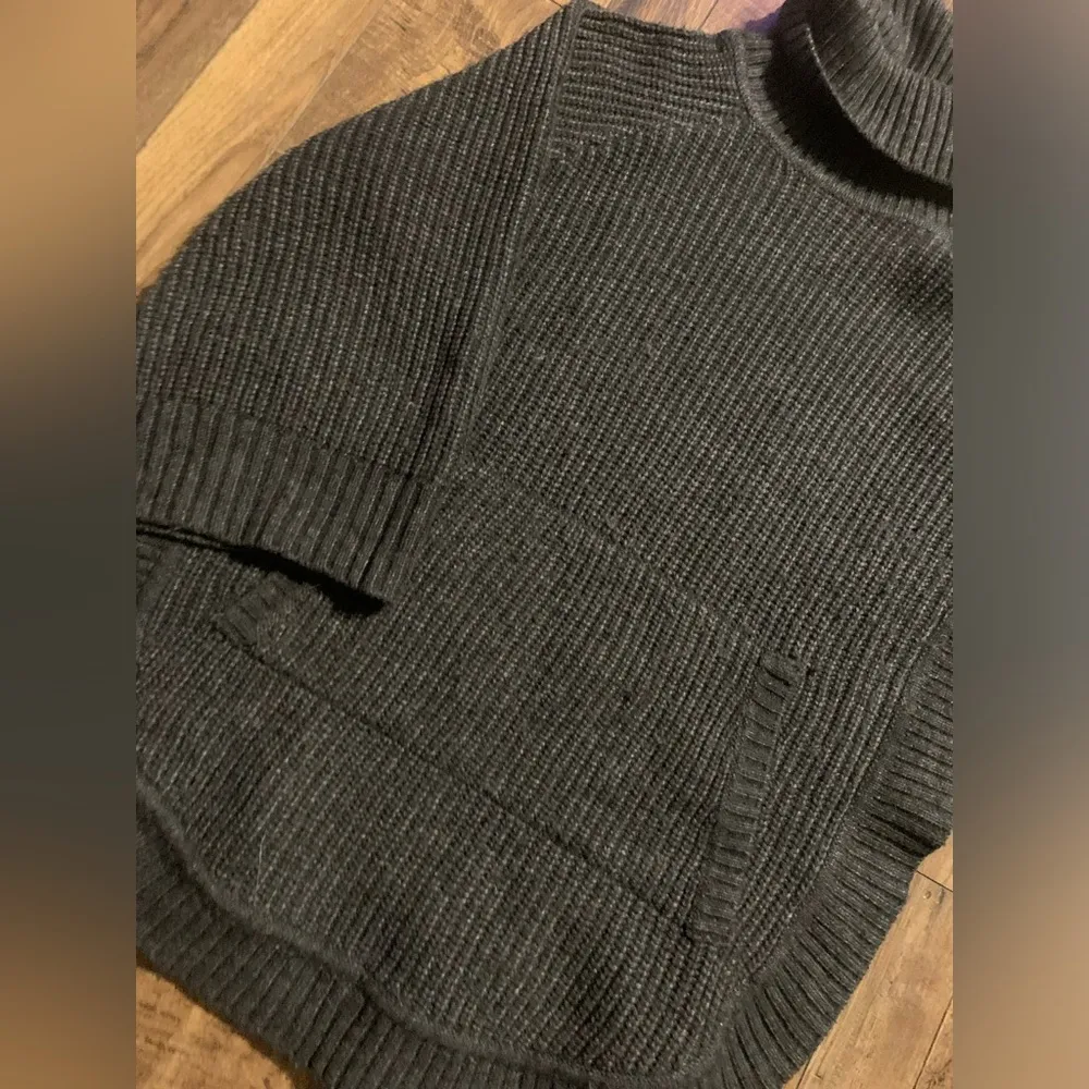 UGG Raelynn Sweater Poncho small boho knit cozy designer small $122 spring - Image 3