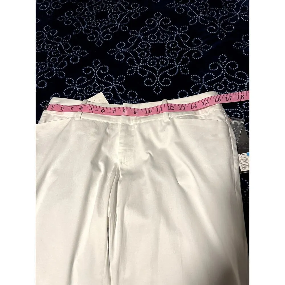 Mossimo size 6 cropped white pants stretch mid - Image 3