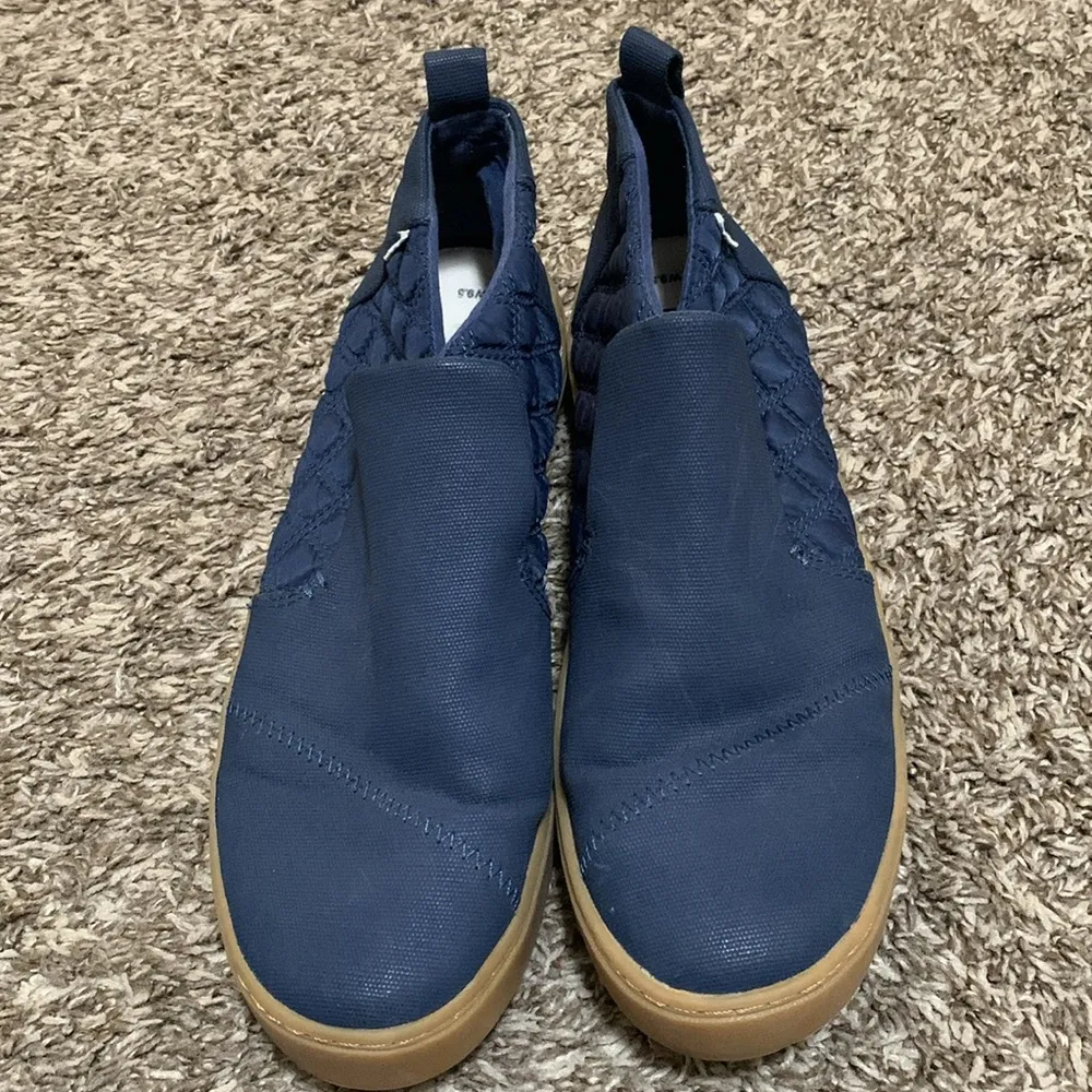 TOMS Women's Navy Blue Paxton Quilted Slip On Ankle Boots size 9.5 - Image 2