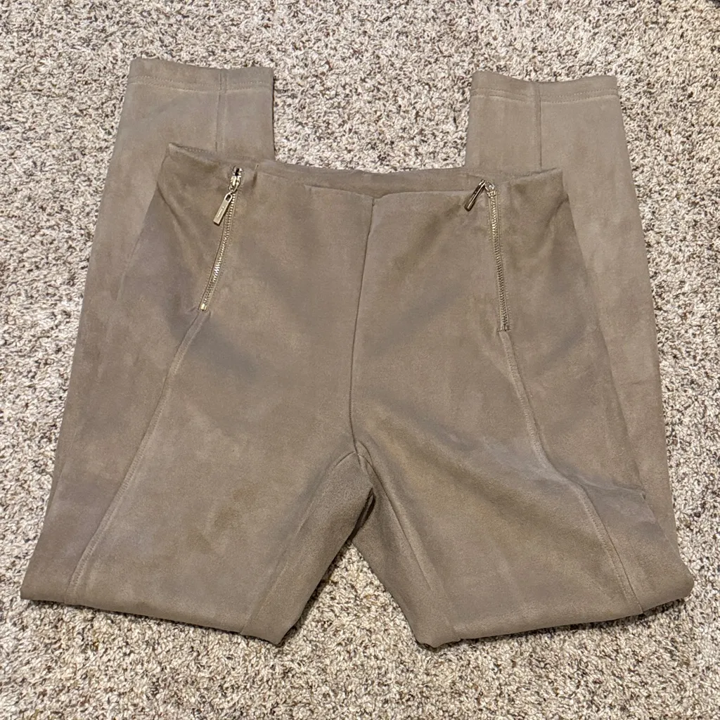 Tahari Tan Suede Feel Pull On Trousers Women’s Size S Soft Stretch Pants Taupe - Image 5