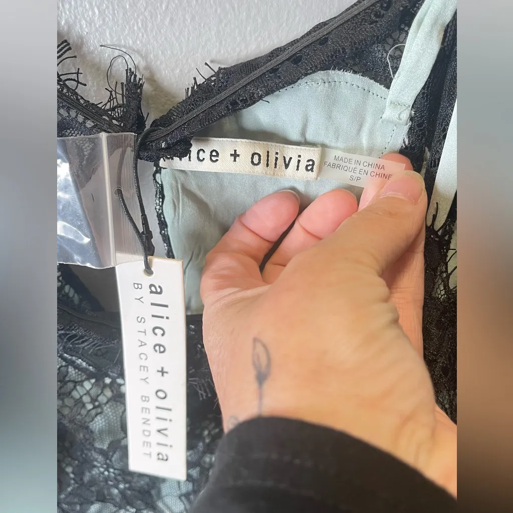 Alice & Olivia NEW Oralia‎ Cold-Shoulder Silk Teal/Black Lace Blouse Size Small - Image 5