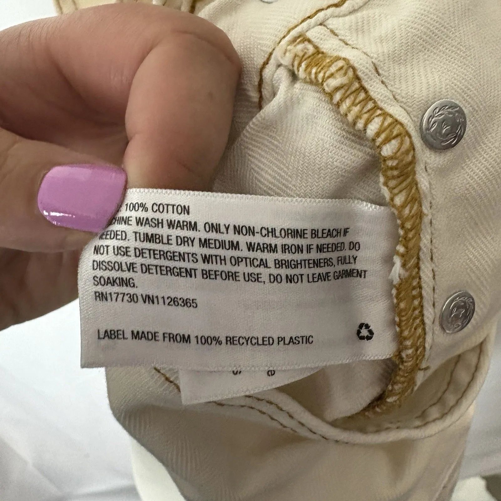 Universal Thread White Denim Boyfriend Overall Shorts Shortalls Size 16 / 33 - Image 11