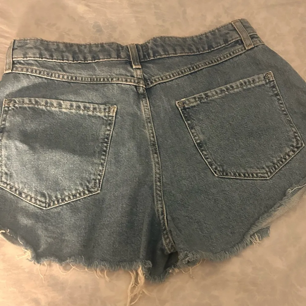 Women shorts - Image 3