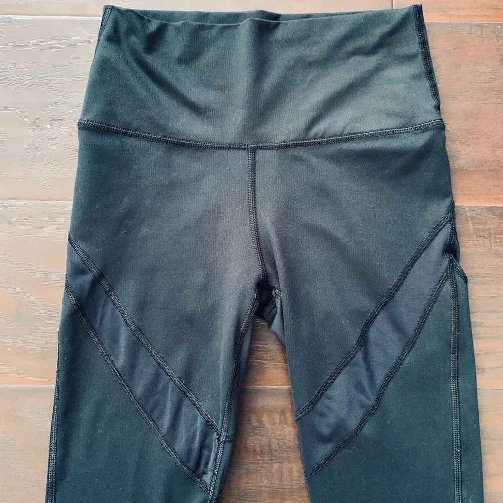 aerie Black Mesh High-Rise/Waisted Cropped 23" Tights/Leggings | Size: S - Image 3