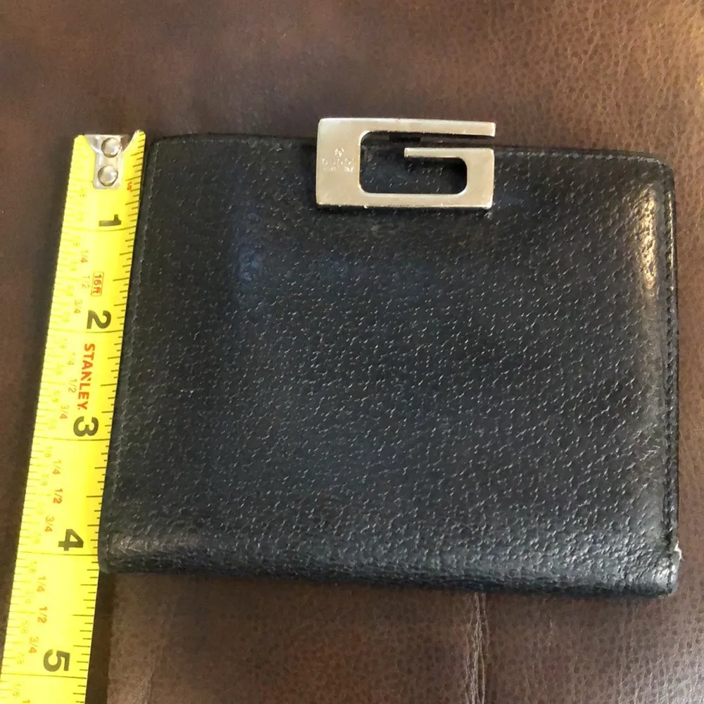GUCCI Black Lambskin Bifold Wallet with Silver G  Clasp Vintage - Image 14