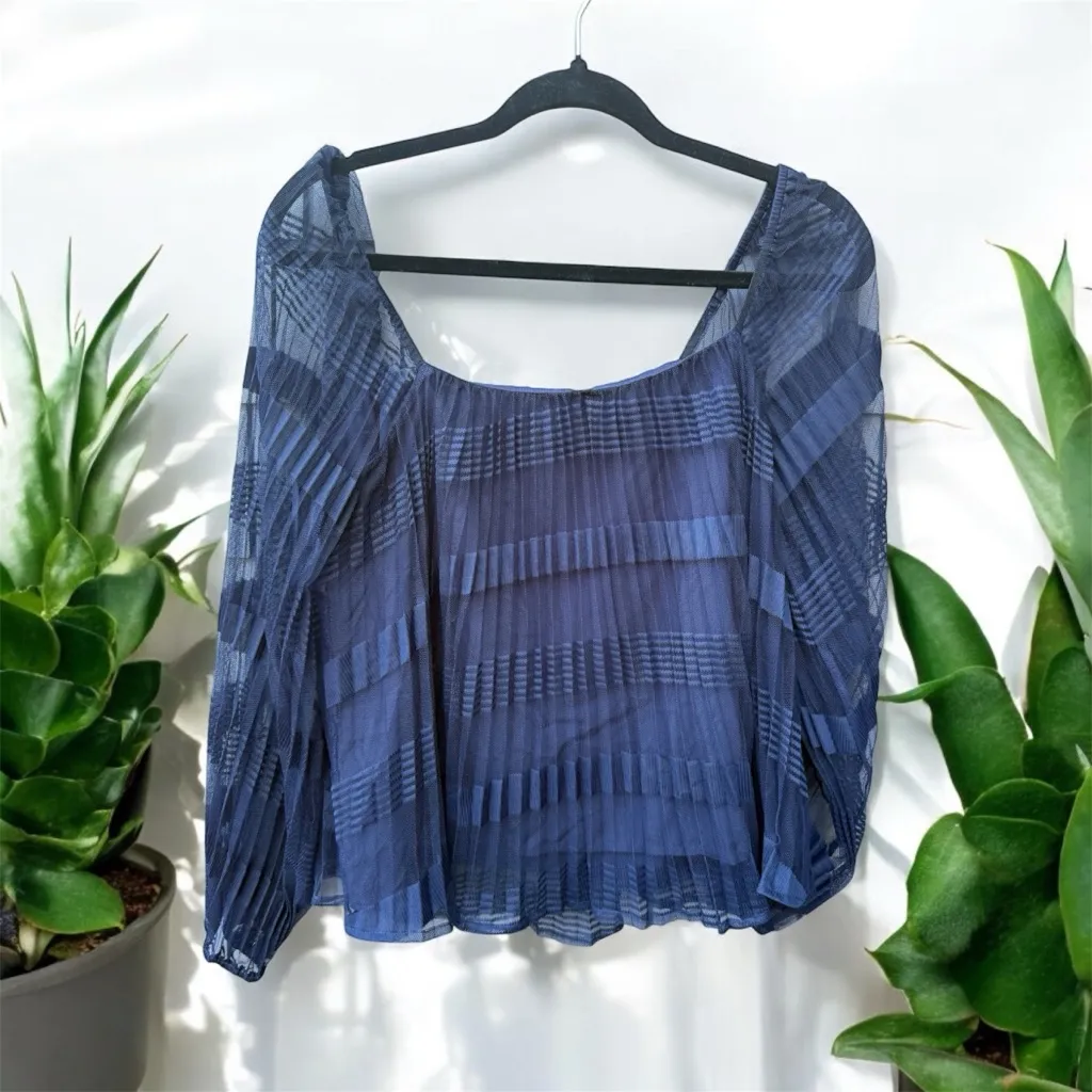 Ali & Jay (Nordstrom) Navy Blue Blouse Medium - Image 2