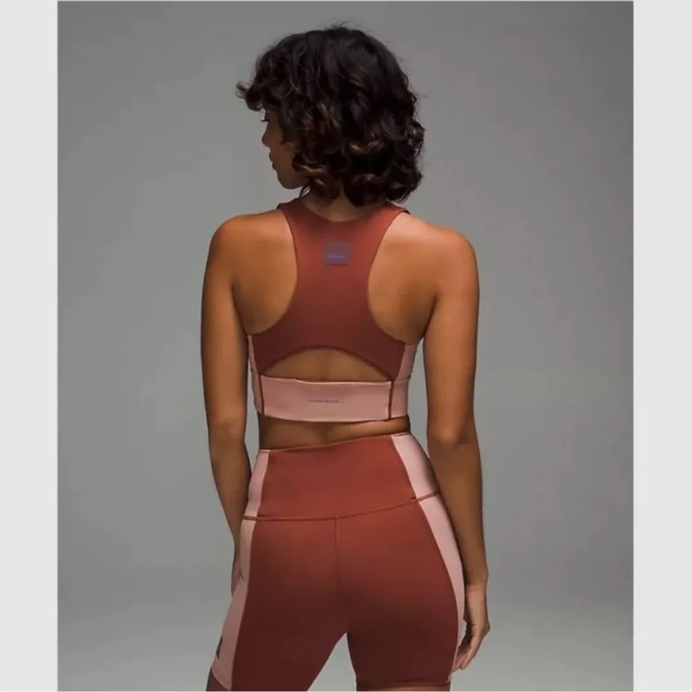 Lulu lemon hike to swim - Image 3