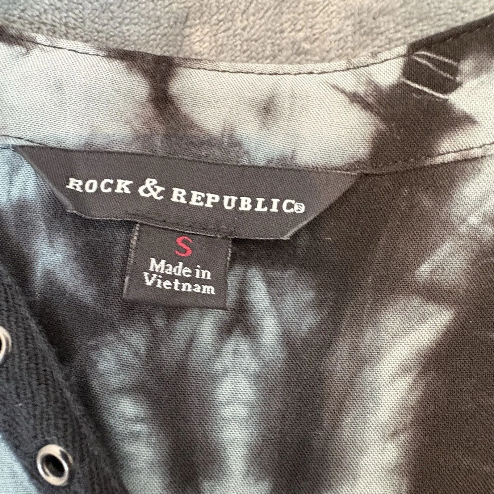 Rock & Republic Sage and Black lace up blouse SZ Small Grunge Y2K Edgy Goth - Image 7