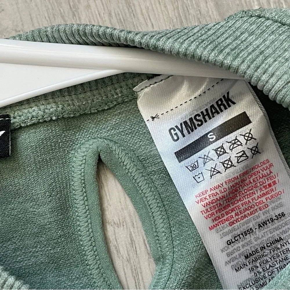 Gymshark Crop Top adapt camo seamless womens Green (small) cutout workout gym - Image 2