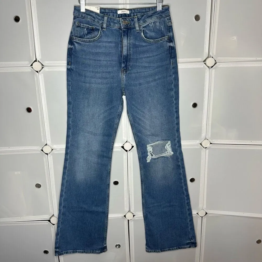 Forever 21 High Rise Slim Fit Flare Leg Jeans Size 29 - Image 2