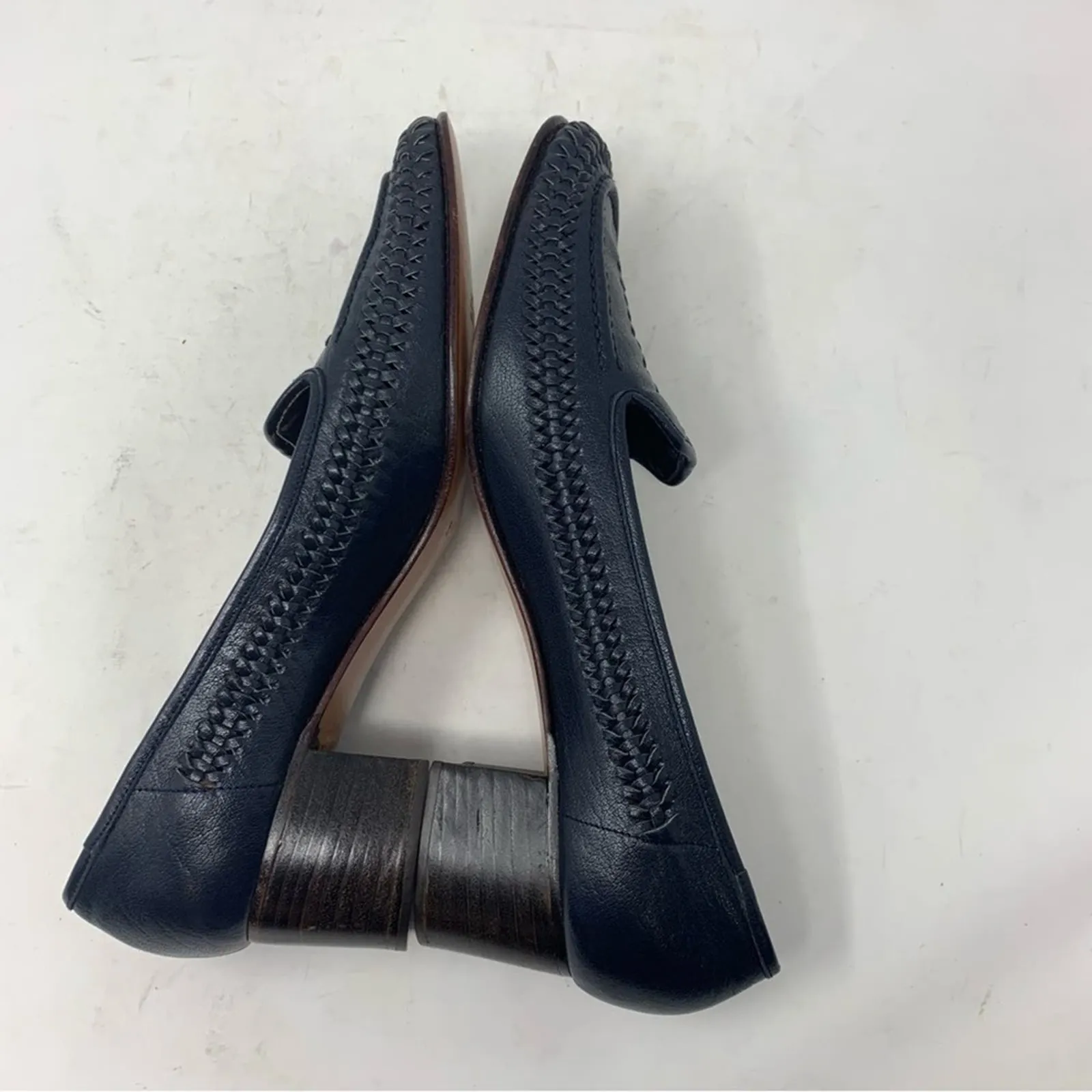 Bullock’s Made in Italy Navy Blue Leather Classic Woven Basketweave Pump Size 9N - Image 4
