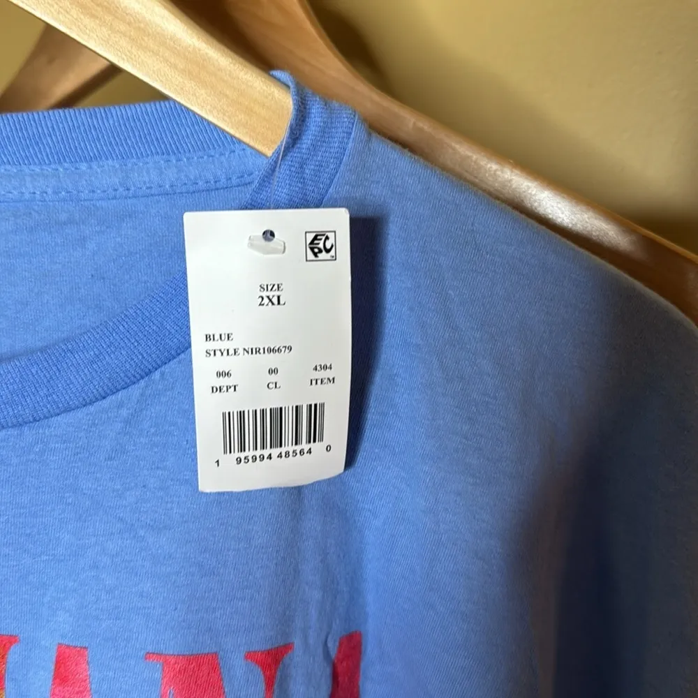 NWT Nirvana Women's Short-Sleeve Neon Smile Boyfriend Graphic Tee Size 2XL - Image 3