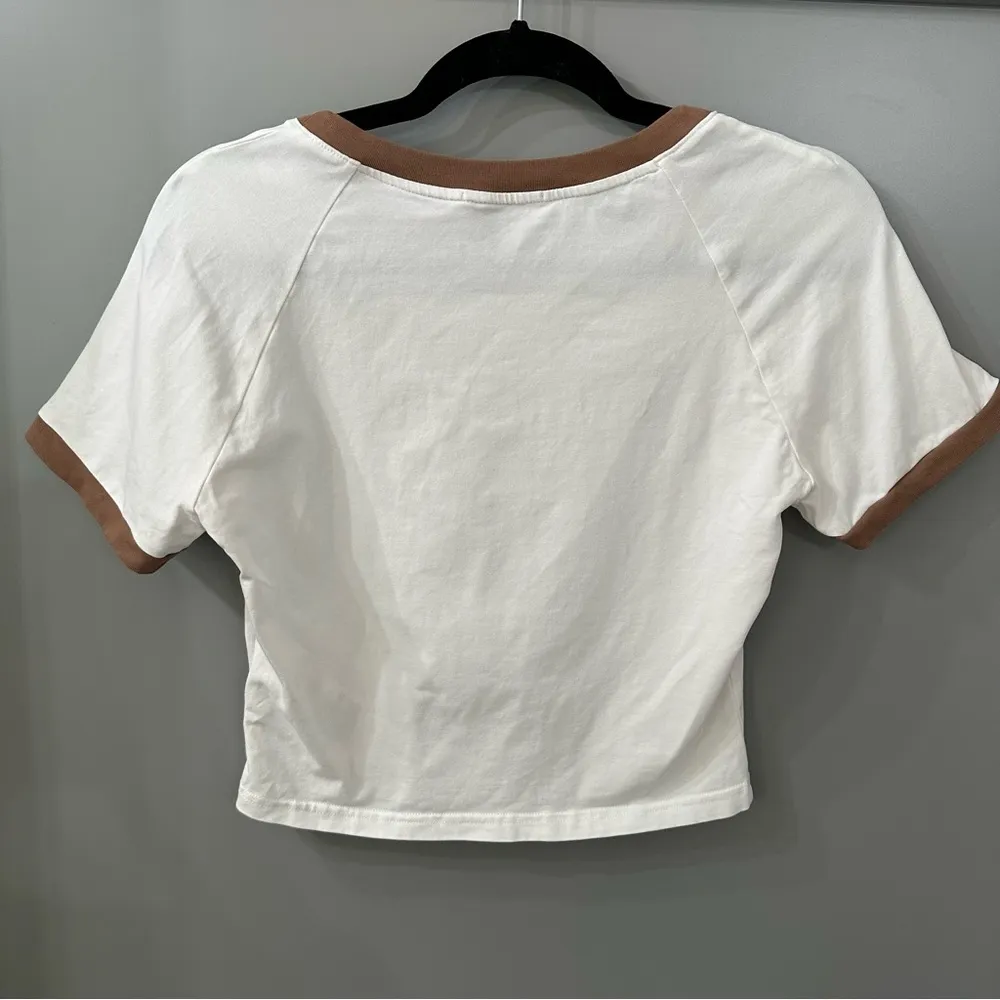 Ozlana Australia Baby Tee Cute Bunny Club Graphic Shirt Size Medium White - Image 2