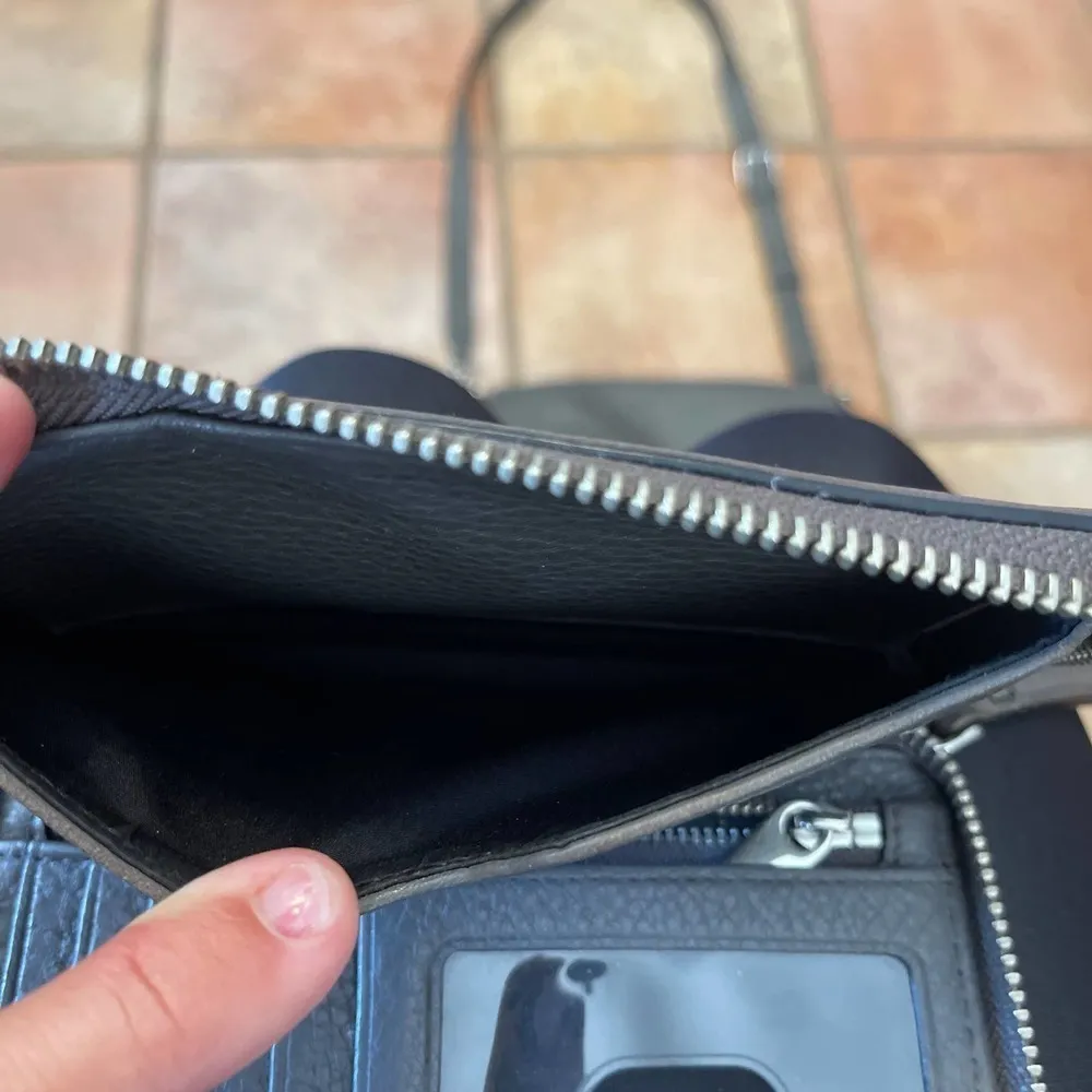 Marc Jacobs purse and wallet sold as a set - Image 4