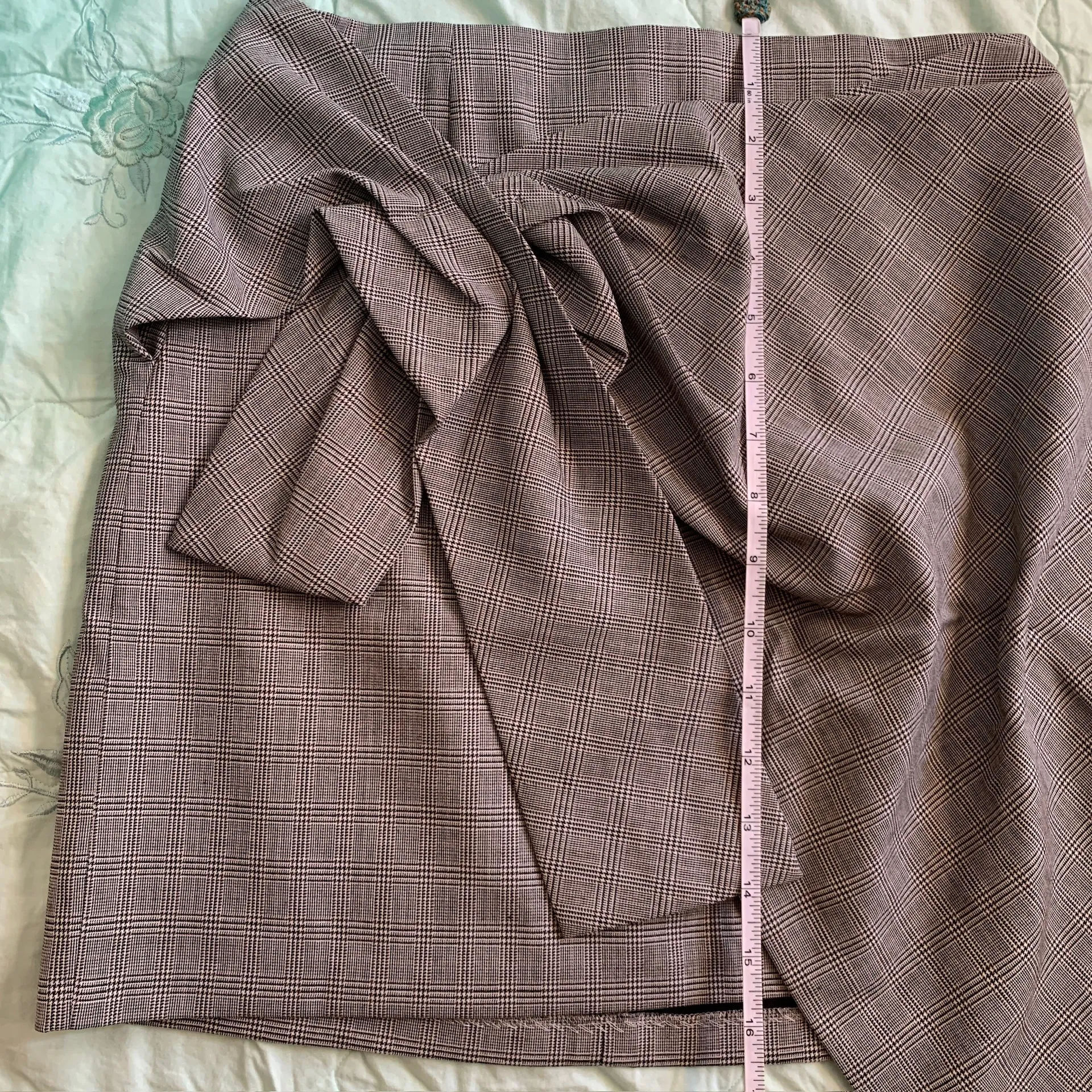 Black & White Houndstooth mini Skirt with Bow Knot - Image 8