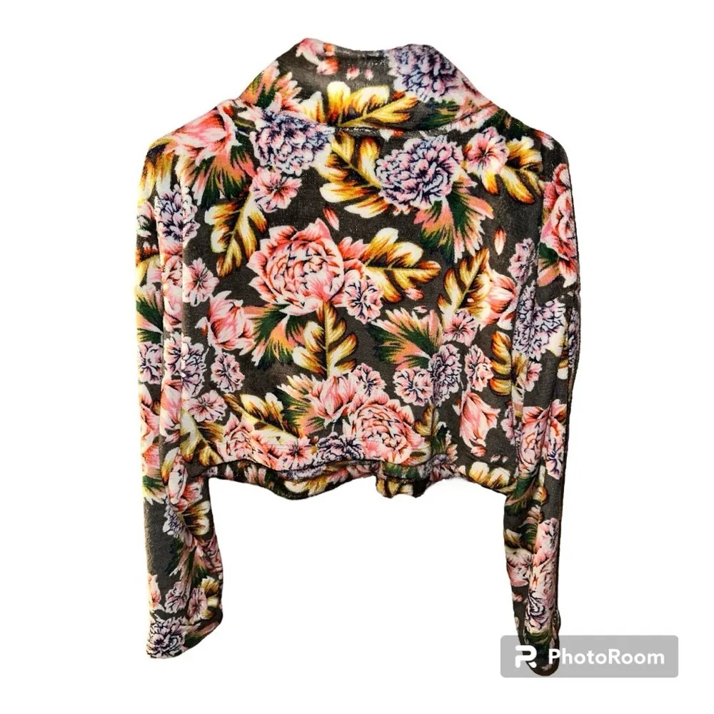 Urban Outfitters UO Angela Fleece Half Zip Cropped Floral Pullover Sweatshirt - Image 7