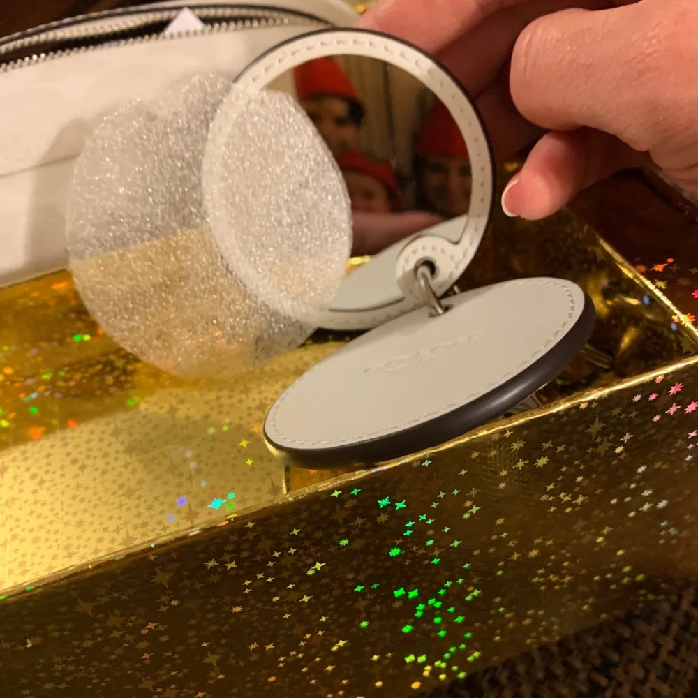 Limited EDITION 😞Authentic COACH Leather Train cosmetic cs/Keychain - Image 9