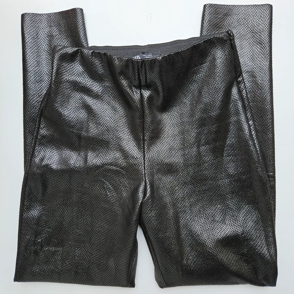 Zara Snakeskin Embossed Faux Leather Print Bonded Leggings Black High Rise - Image 4