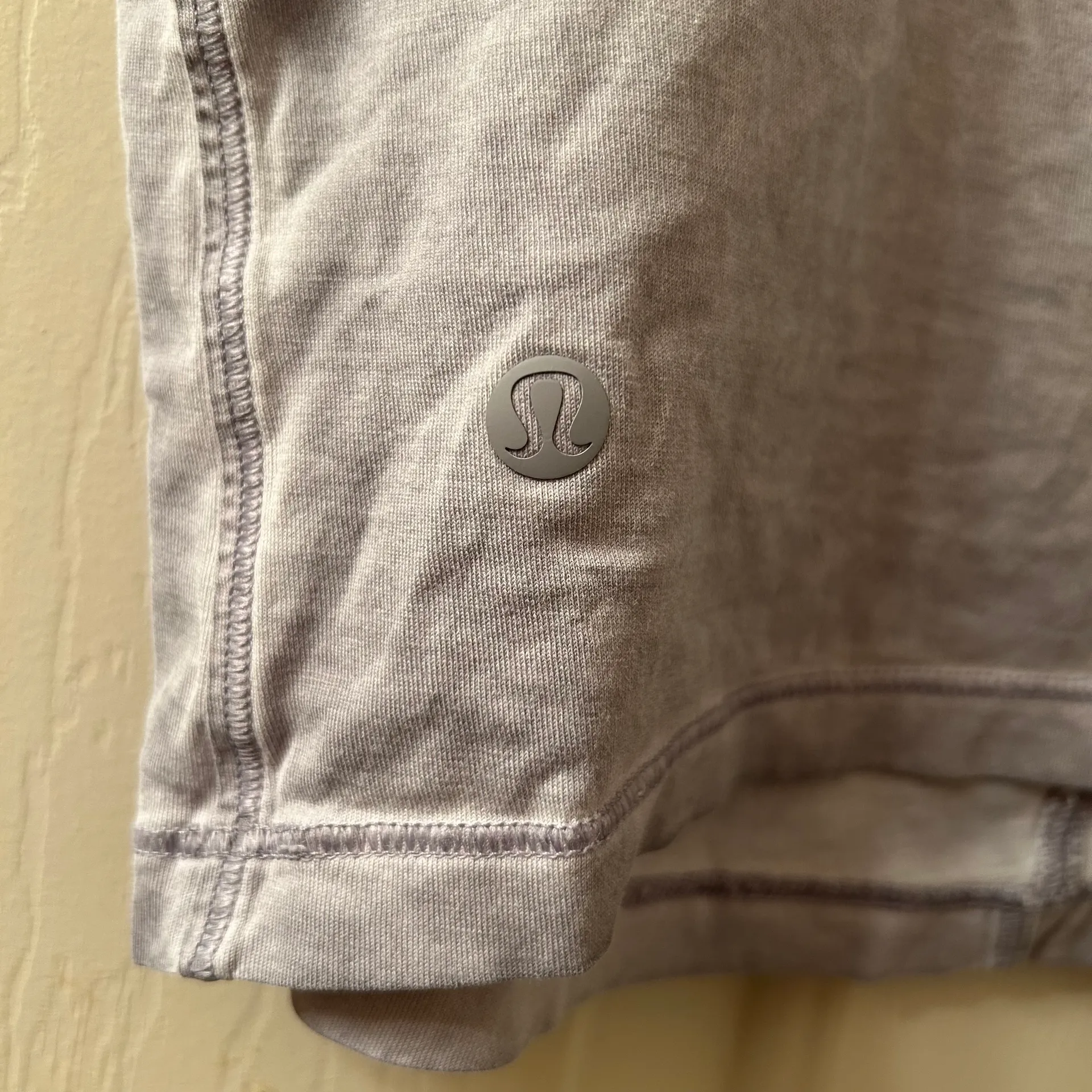 Broken Beats Tank Top Sz Medium Washed Glacier Grey READ *Small Stain* - Image 4