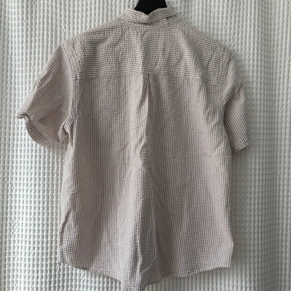 Karen Scott Sport women's large taupe and white seersucker short-sleeve shirt - Image 3