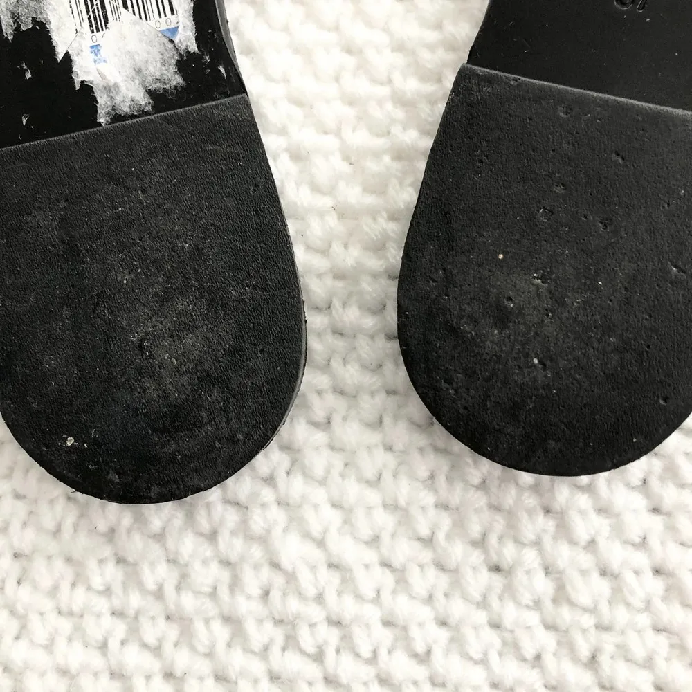 Rigenerato Victor Black Leather Ruffle Trim Simple Slide Slip On Sandals 37 Size 6 - Image 57