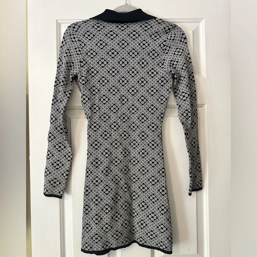 REVOLVE HANSEN + GRETEL Brydie Dress in Floral Jacquard, mini dress, size XS Black - Image 3